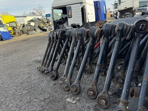 автозапчастини для вантажівок на такі авто: Mercedes Actros Iveco Stralis Scania L R P G Volvo FH, FM MAN TGA TGX TGS DAF CF 75 85 Renault Magnum Renault Premium DAF XF 95 105 106