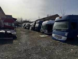 автозапчастини для вантажівок на такі авто: Mercedes Actros Iveco Stralis Scania L R P G Volvo FH, FM MAN TGA TGX TGS DAF CF 75 85 Renault Magnum Renault Premium DAF XF 95 105 106