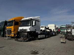 автозапчастини для вантажівок на такі авто: Mercedes Actros Iveco Stralis Scania L R P G Volvo FH, FM MAN TGA TGX TGS DAF CF 75 85 Renault Magnum Renault Premium DAF XF 95 105 106