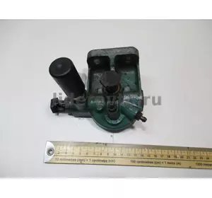 Кронштейн топливного фильтра D12C 8148587, VOLVO (Вольво) FH12 FH16 (T-327) VOLVO (Вольво) 8148587 Кронштейн топливного фильтра D12C 8148587, VOLVO (Вольво) FH12 FH16 (T-327) VOLVO (Вольво) 8148587