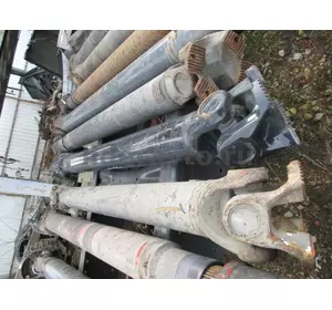 Вал карданний L = 1050 по зварних швах 81393256162, MAN (Ман) TGX (T-076) MAN (Ман) 81393256162 Вал карданний L = 1050 по зварних швах 81393256162, MAN (Ман) TGX (T-076) MAN (Ман) 81393256162