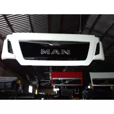 Решетка капота, кабины MAN TGX МАН ТГХ euro 6 евро 6 бу, б/у