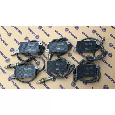 Датчик nox сенсор adblue Scania R Скания Р euro 6 евро 6 2294291 оригинал бу б/у