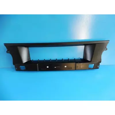 Решітка бампера центральна MAN TGX МАН ТГХ euro 6 євро 6 бу, б / у