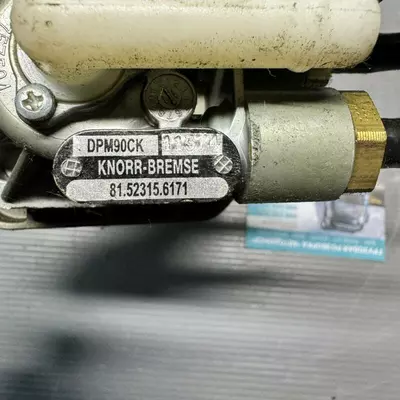 81523156171 DPM90CK Кран ручного гальма KNORR-BREMSE, MAN