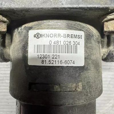 81521166074, 0481026304 Knorr-Bremse Клапан прискорювальний