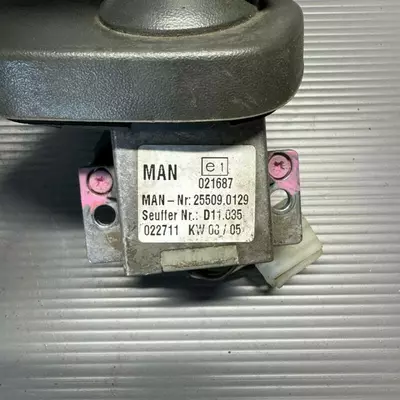 255090129 Підкермовий перемикач поворотів MAN TGA