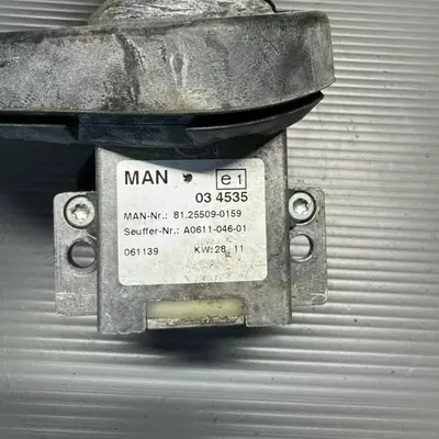 81255090159, А061104601 Підрульовий перемикач ретардера MAN